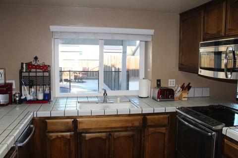 2224 Lawson Dr, Modesto, CA 95355 photo 7