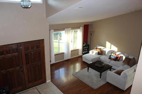 2224 Lawson Dr, Modesto, CA 95355 photo 3