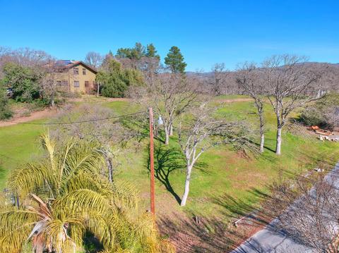 1590 Sawmill Rd, Copperopolis, CA 95228 photo 3