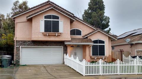 395 Mcgee St, Tracy, CA 95376 photo 1