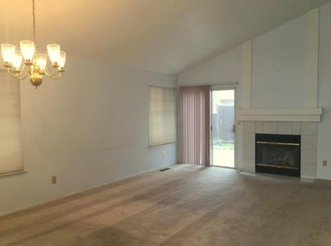 441 Falcon Ct, Tracy, CA 95376 photo 2
