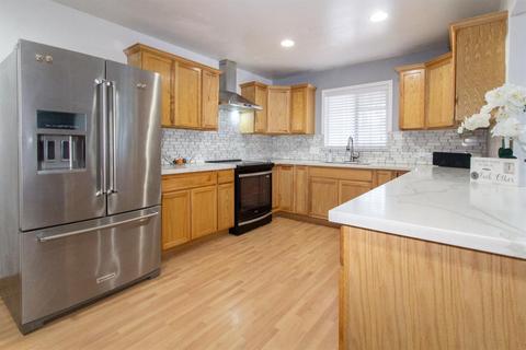 2118 Eicher Ave, Modesto, CA 95350 photo 3