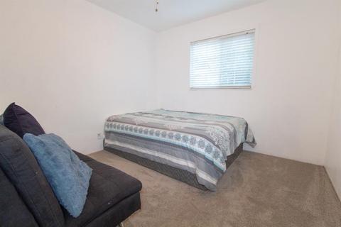 2118 Eicher Ave, Modesto, CA 95350 photo 12