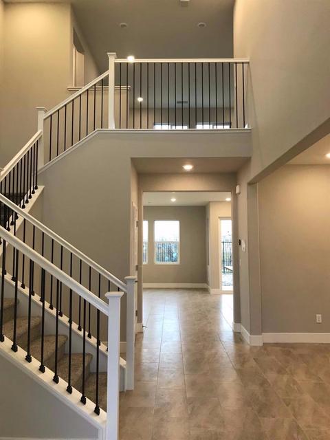 1256 Harvest Loop, Folsom, CA 95630 photo 4