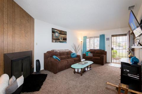 6040 Leafwood Dr, Carmichael, CA 95608 photo 2
