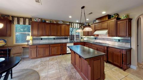 1057 S Highland Ave, Ripon, CA 95366 photo 6
