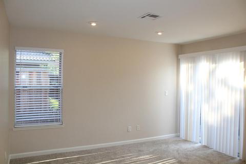 4057 Elmo Loop Ave #D, Modesto, CA 95356 photo 11