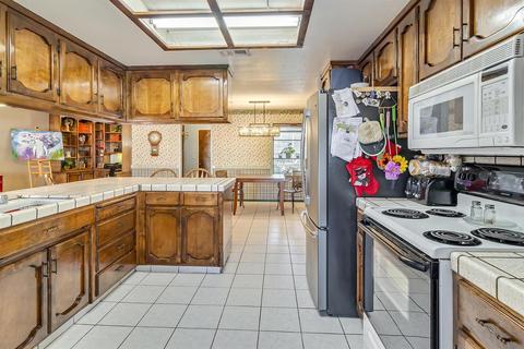 637 California St, Ripon, CA 95366 photo 9