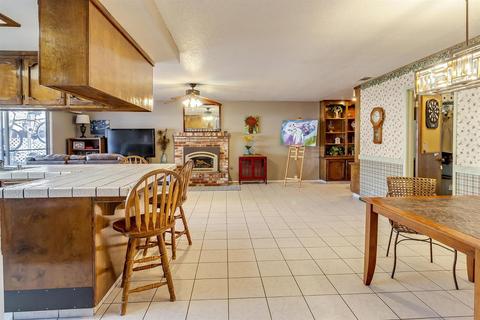 637 California St, Ripon, CA 95366 photo 7