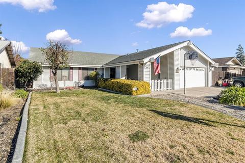 637 California St, Ripon, CA 95366 photo 1