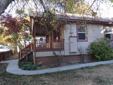 609 Le Duc St, Grass Valley, CA 95945 photo 2