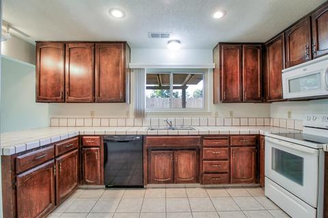 1013 Awani Dr, Lodi, CA 95240 photo 5