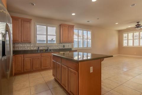 2322 Bellchase Dr, Manteca, CA 95336 photo 3