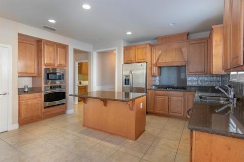 2322 Bellchase Dr, Manteca, CA 95336 photo 9