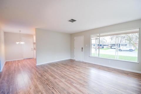 625 Hudson Ln, Modesto, CA 95351 photo 3