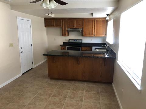 929 Wilma Dr, Modesto, CA 95351 photo 3