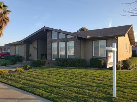 2500 Mauna Kea Dr, Ceres, CA 95307 photo 1
