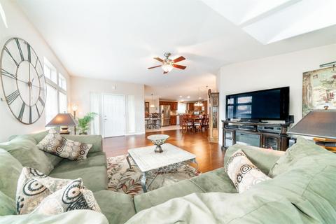 355 Overbrook Dr, Folsom, CA 95630 photo 7