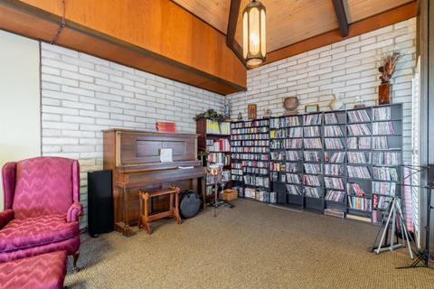 355 Overbrook Dr, Folsom, CA 95630 photo 51