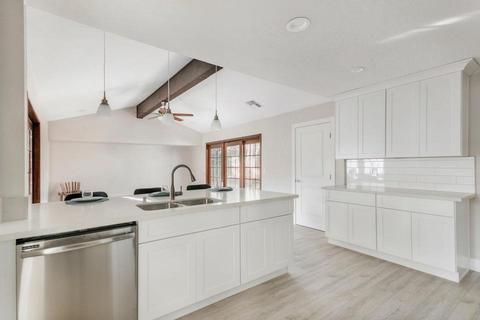 1807 Devonshire Rd, Sacramento, CA 95864 photo 2