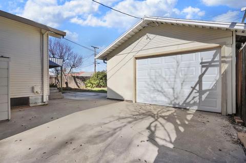 413 Hilborn St, Lodi, CA 95240 photo 16