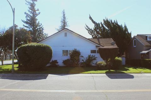 3 S Ham Ln, Lodi, CA 95242 photo 4