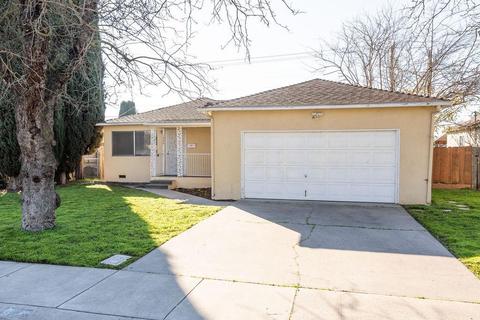 1906 Gulfstream Dr, Modesto, CA 95350 photo 1