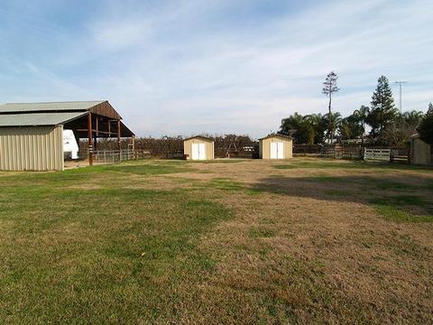 6819 E Service Rd, Hughson, CA 95326 photo 37