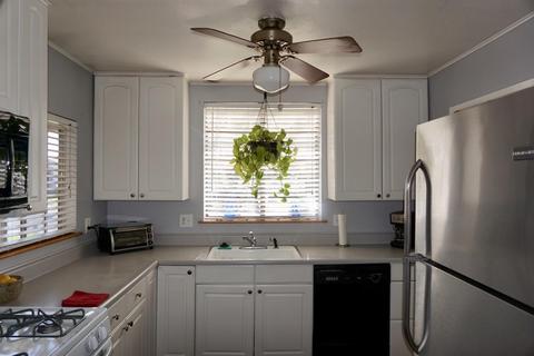 377 W 21st St, Tracy, CA 95376 photo 9