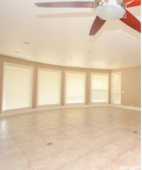950 Apricot Ave, Patterson, CA 95363 photo 9