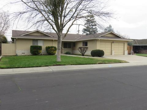 712 Dorchester Dr, Modesto, CA 95355 photo 2