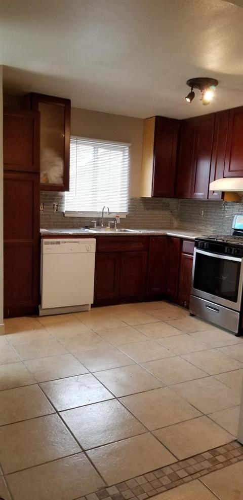 413 Thrasher Ave, Modesto, CA 95354 photo 5