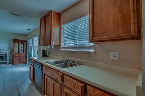1600 Ironside Dr, Modesto, CA 95358 photo 12