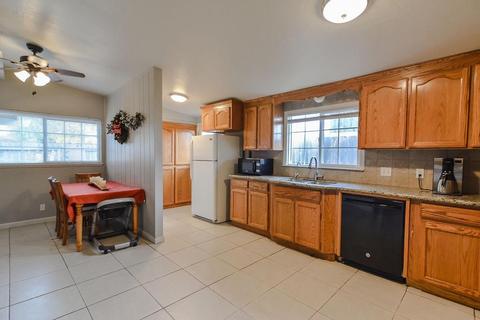 941 Trinity St, Manteca, CA 95336 photo 9