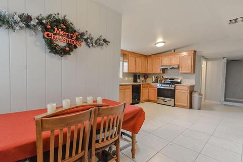 941 Trinity St, Manteca, CA 95336 photo 8
