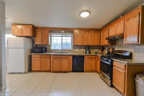 941 Trinity St, Manteca, CA 95336 photo 11