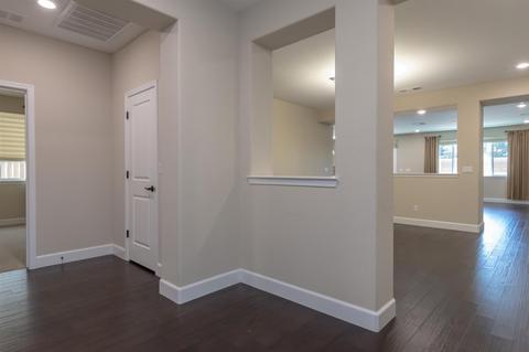 1098 Lavender St, Manteca, CA 95337 photo 5