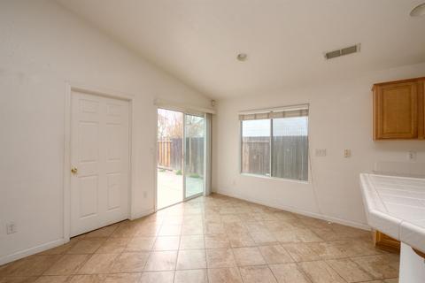1142 Pipit Dr, Patterson, CA 95363 photo 7