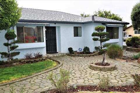 1624 Hackett Rd, Ceres, CA 95307 photo 2