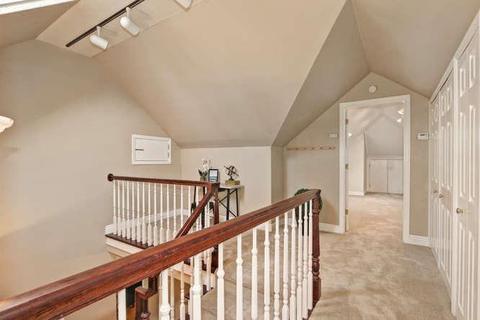 2719 Montgomery Ave, Davis, CA 95618 photo 12