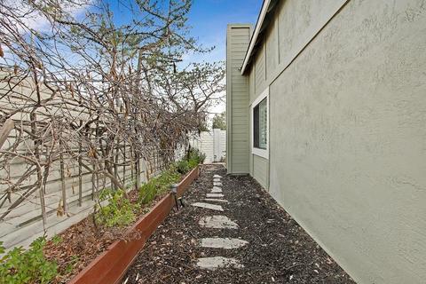 7608 Arbor Creek Cir, Dublin, CA 94568 photo 8