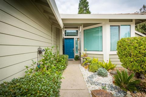 101 Farham Dr, Folsom, CA 95630 photo 4