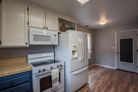 327 Layland Dr, Lodi, CA 95240 photo 13