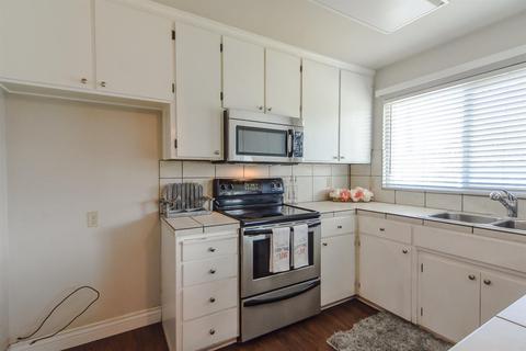 1437 Cavalier, Manteca, CA 95336 photo 7