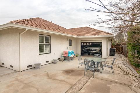3825 Mondrian Dr, Modesto, CA 95356 photo 32