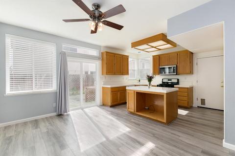 8135 Deer Spring Cir, Antelope, CA 95843 photo 8