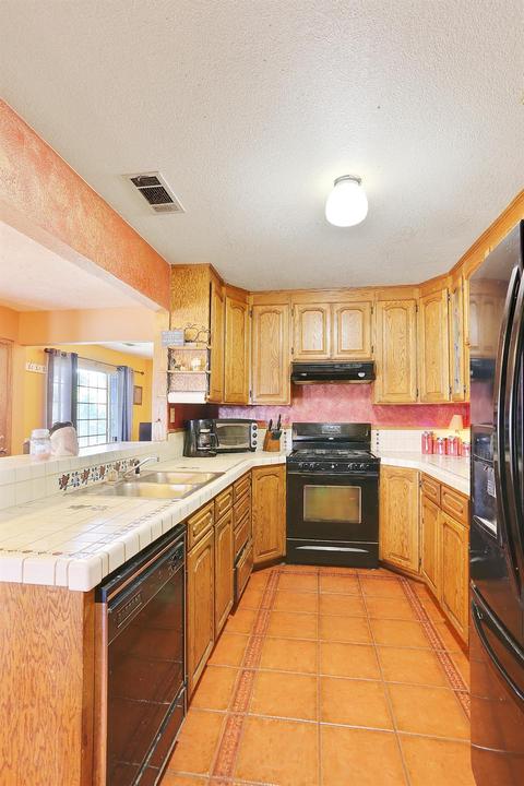 5895 E Fairlane Rd, Acampo, CA 95220 photo 9