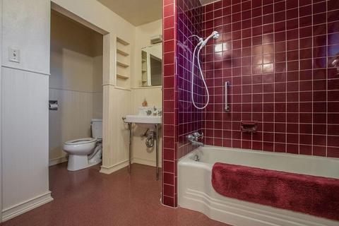 204 Sycamore Ave, Modesto, CA 95354 photo 16