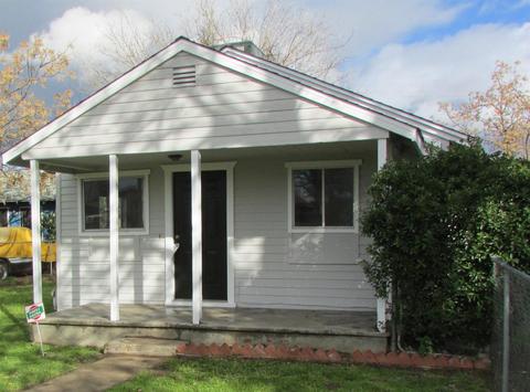 229 Pueblo Ave, Modesto, CA 95351 photo 1