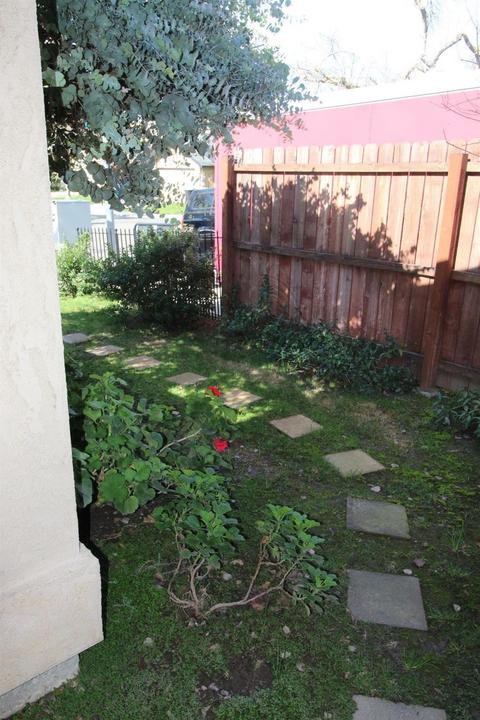 2012 Walnut Haven Dr, Modesto, CA 95355 photo 4